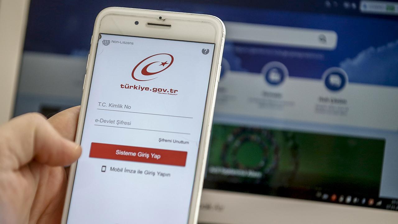 e-Devlet’ten memnuniyet oranı 95,81’e yükseldi