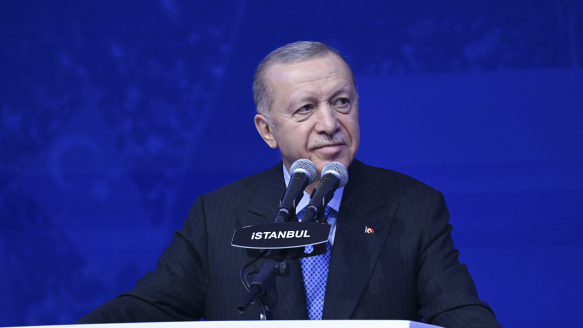 Son Dakika | AK Parti İstanbul İl Kongresi: Cumhurbaşkanı Erdoğan: CHP’de fetret bitti çöküş başladı!